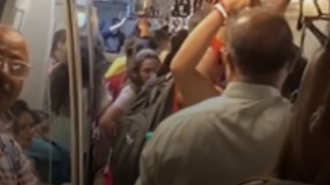 Rising Incidents of Men Entering Delhi Metro Women's Coaches