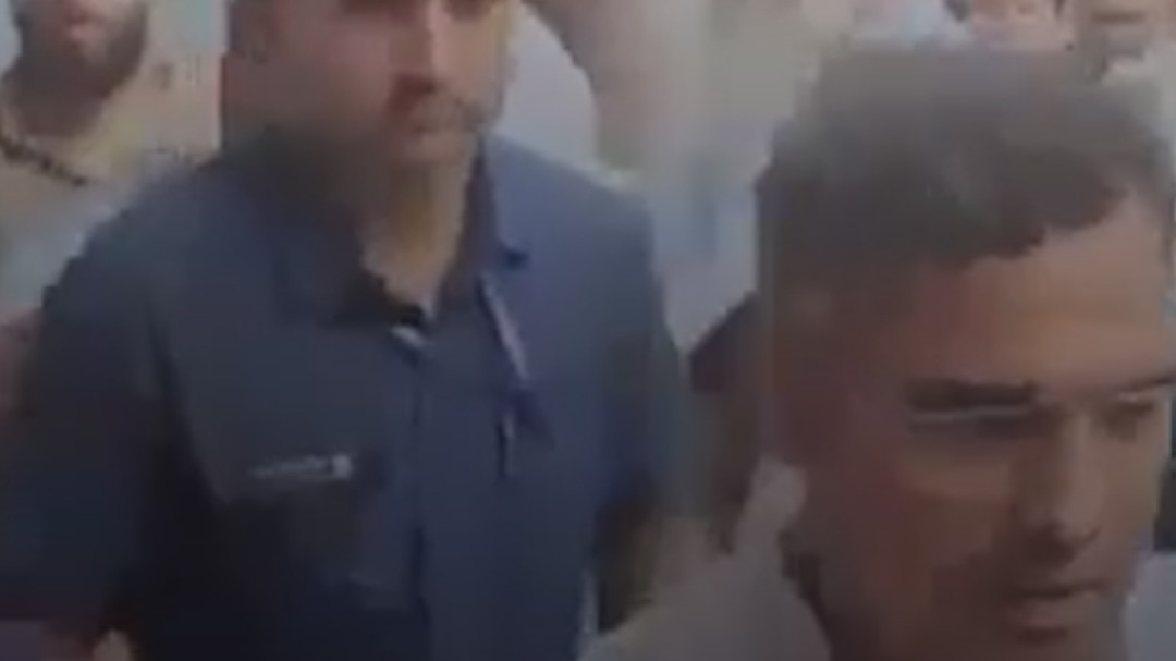 Delhi PWD Minister Parvesh Verma seen slapping man during road inspection