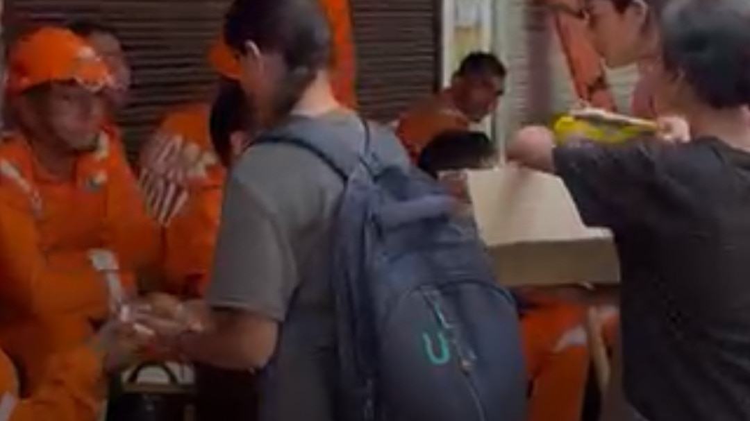 College students step in to support NDRF and stranded students