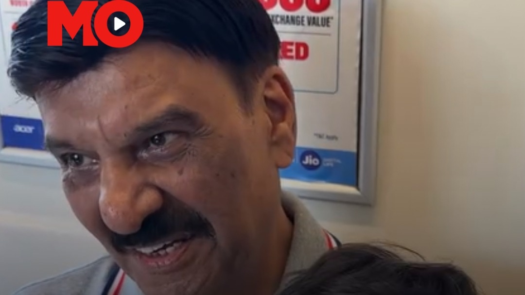 Why Delhi metro announcements have those pauses