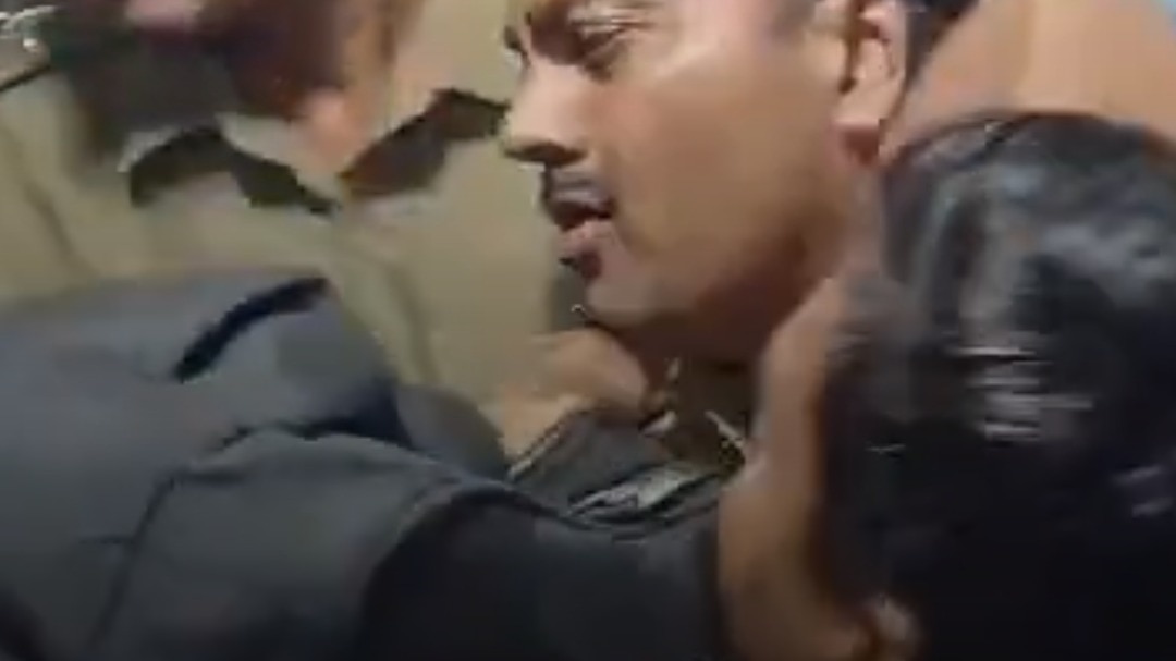 Police detain students travelling to Delhi for CEC protest