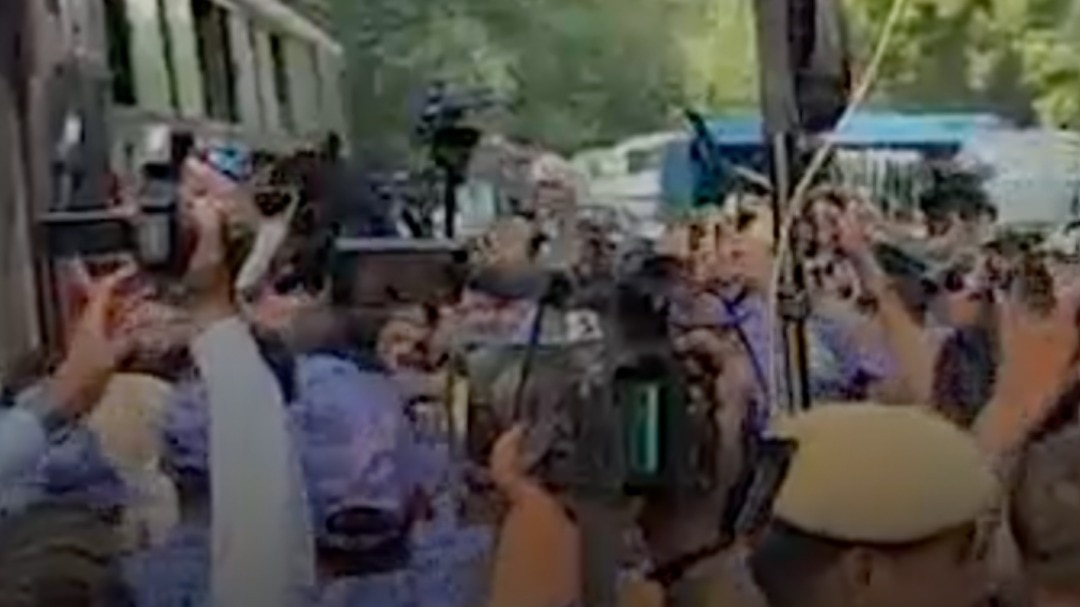 Delhi Police detain IYC protesters near Parliament Street Police Station