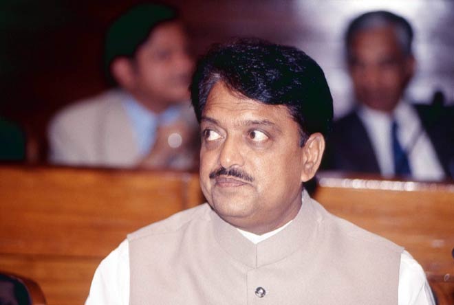 vilasrao deshmukh photo, vilasrao deshmukh previous offices, vilasrao deshmukh ministry, vilasrao deshmukh biography, vilasrao deshmukh history, vilasrao deshmukh in marathi, विलासराव देशमुख, विलासराव देशमुख कारकीर्द, विलासराव देशमुख मराठी, विलासराव देशमुख माहिती, विलासराव देशमुख बायोग्राफी, विलासराव देशमुख विकिपीडिया