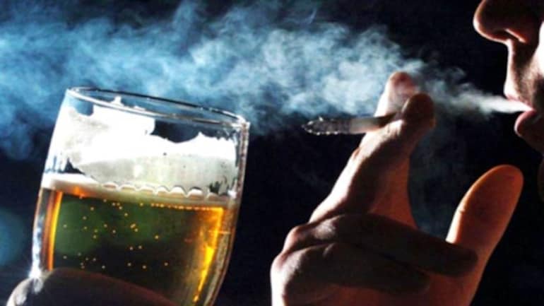 Mixing smoking and alcohol can worsen your hangover: study - Lifestyle News