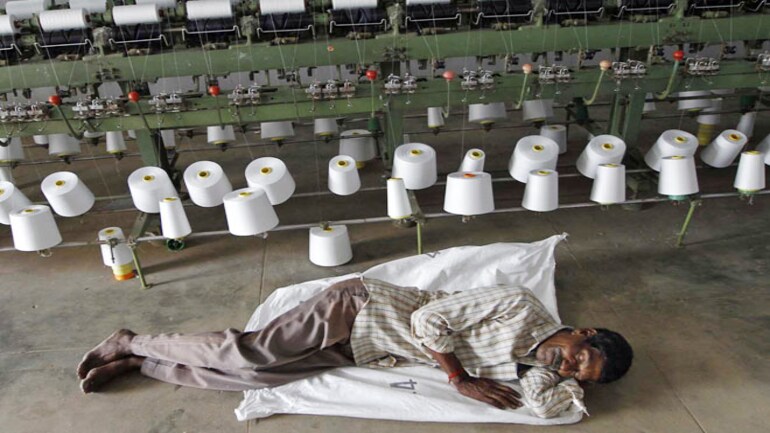 Looms In A Tailspin India S Textile Sector Is Paying The Price For Years Of Neglect Can The New Government Sops Script A Revival India News Issue Date Apr 8 13 Looms In A Tailspin India S Textile Sector Is Paying The Price For Years Of Neglect Can The New Government Sops Script A Revival India News Issue Date Apr 8 13