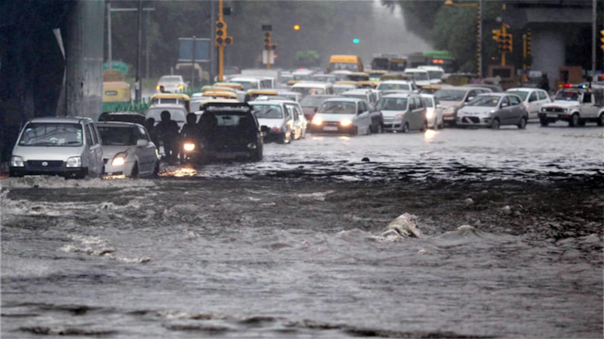 Heavy rains lash Delhi-NCR, flood roads and halt traffic - India News