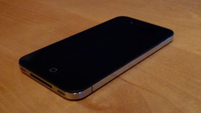 Why Is Apple Relaunching Iphone 4 At Rs 15 000 In India Technology News Why Is Apple Relaunching Iphone 4 At Rs 15 000 In India Technology News