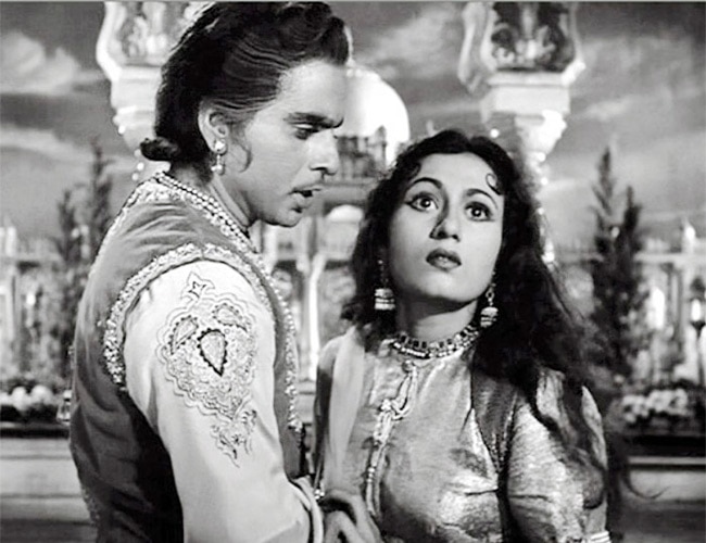 Dilip Kumar reveals why he did not marry Madhubala in autobiography - Movies News