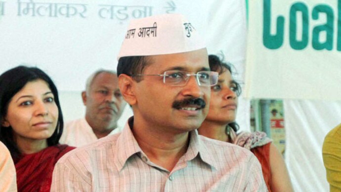 AIIMS CVO sacked: Kejriwal backs Chaturvedi, says Vardhan should be dismissed  