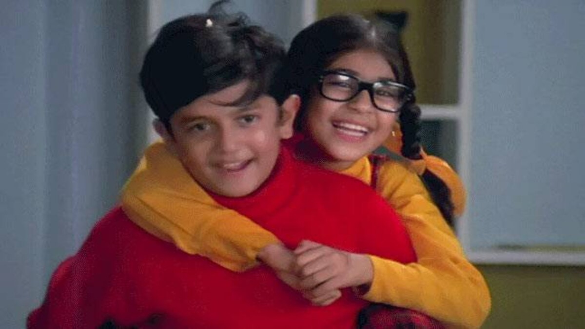 Happy Raksha Bandhan: 7 songs that celebrate the brother-sister bond - Movies News Happy Raksha Bandhan: 7 songs that celebrate the brother-sister bond - Movies News