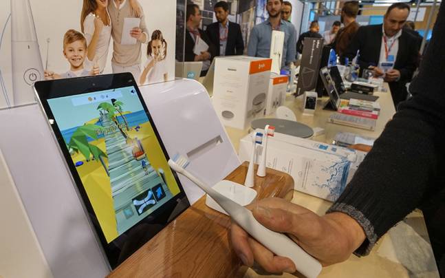 6.4 bn connected things to be in use in 2016 Gartner India Today