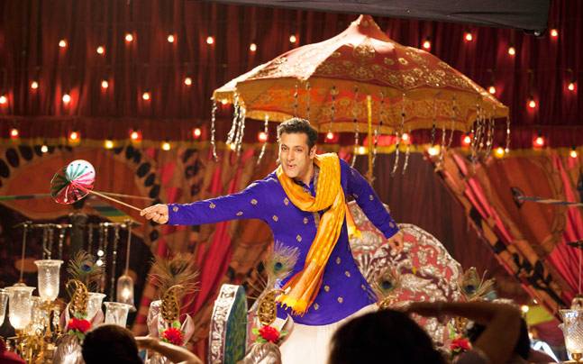 Salman Khan in a still from Prem Ratan Dhan Payo