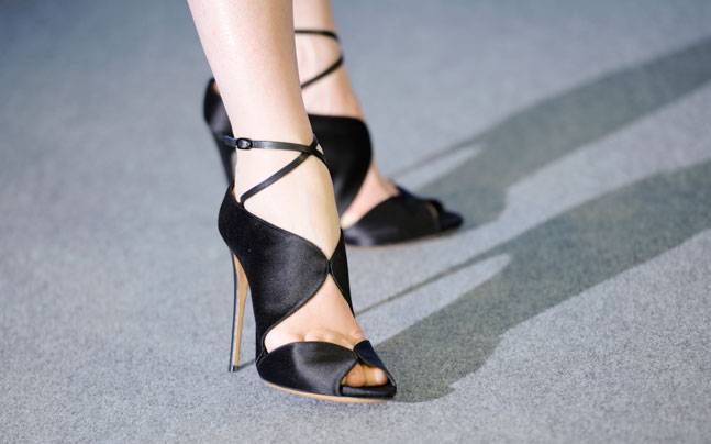 6 ways to relax your feet if you're best friends with high heels ...