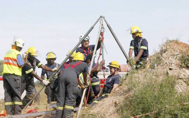 More than 100 trapped as gold mine collapses in South Africa - India Today
