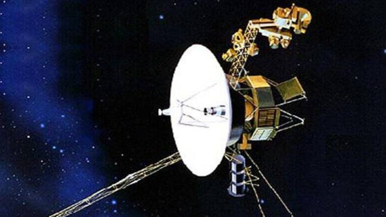 First man-made object to leave space, Voyager 1 carries pictures and sounds for aliens ...