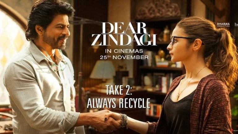 Dear Zindagi Take 2 Alia Bhatt Cracks Pjs Shah Rukh Is Not Amused Movies News