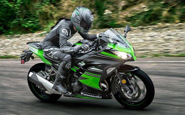 Kawasaki Ninja 300 Krt Special Edition Launched In India At Rs 3 61 Lakh Auto News