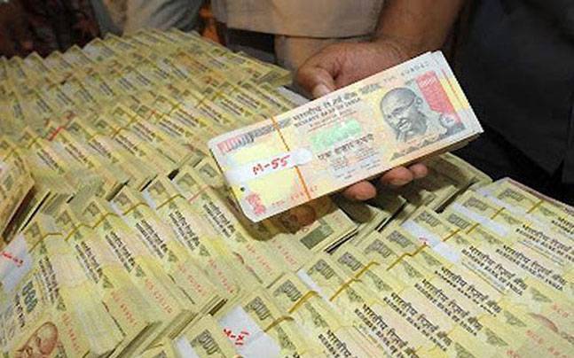 It Officials Use Decoy To Nab Culprits Converting Demonetised - 