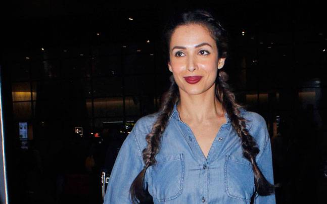 Malaika Arora's denim-on-denim pairing has us drooling - Lifestyle News