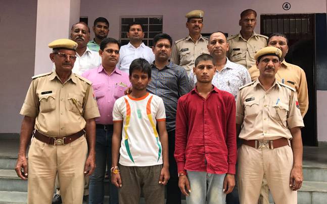 bizarre college students nabbed after they shatter 100 cars to make