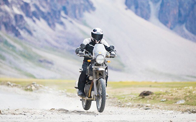 royal enfield himalayan bsiv model finally goes on sale auto news