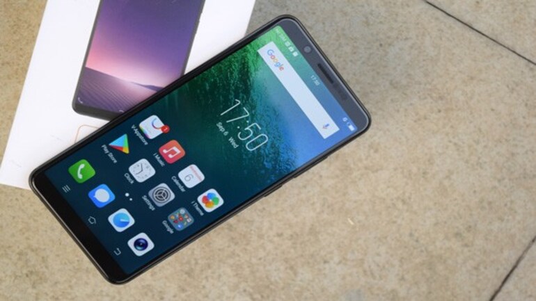 Vivo V7 Quick Review An Almost Bezel Less Phone That Can Shoot Picture Perfect Selfies Technology News Vivo Bezel Less Phone 2022