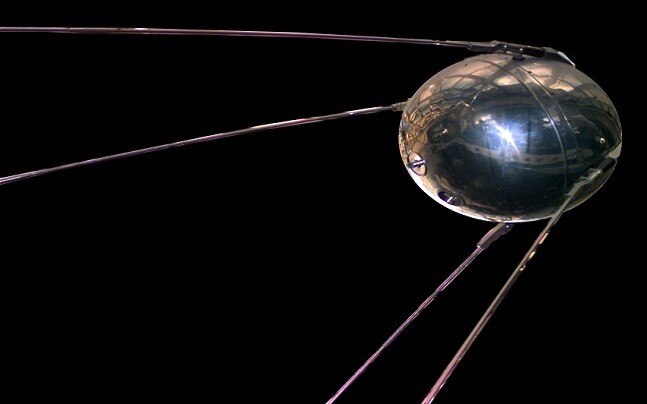 Sputnik 1, the first artificial satellite to orbit the Earth was ...