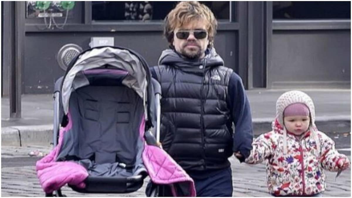 Download Game Of Thrones Tyrion Aka Peter Dinklage And Wife Erica Schmidt For iPhone Get Wallpaper Game Of Thrones Tyrion Aka Peter Dinklage And Wife Erica Schmidt For iPhone Free