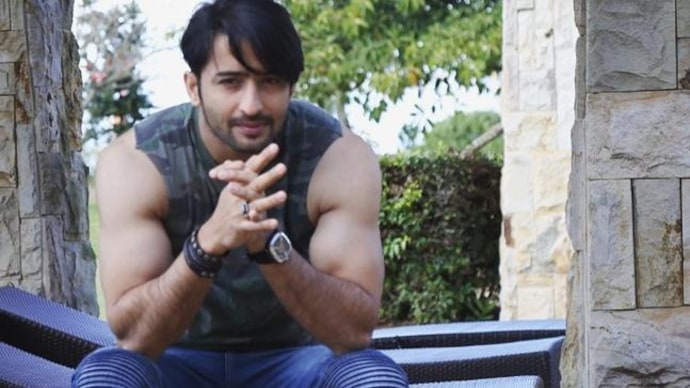 12 साल छोटी लड़की पर आया इस एक्टर का दिल, शादीशुदा होने के बावजूद मना रहा है रंगरलियां 2 Shaheer Sheikh