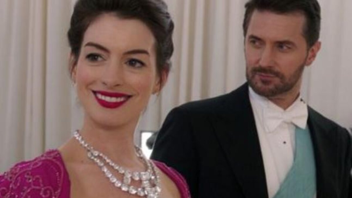 Ocean's 8 diamond sales necklace