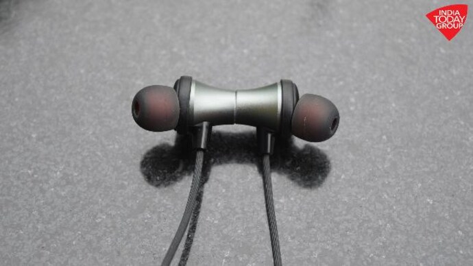 Tagg wireless discount earphones