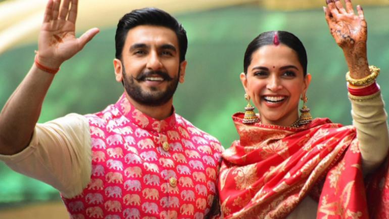 Awww! Ranveer Singh has Deepika Padukone's name written on his palm in mehendi