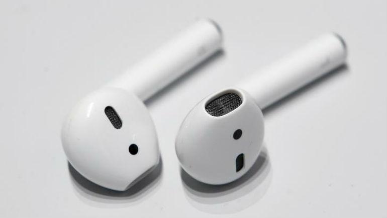 Apple airpods competitors 2025