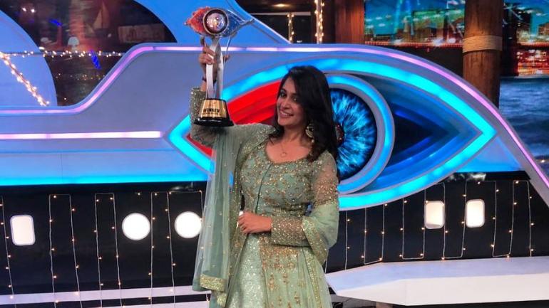 dipika kakar dress in bigg boss 12