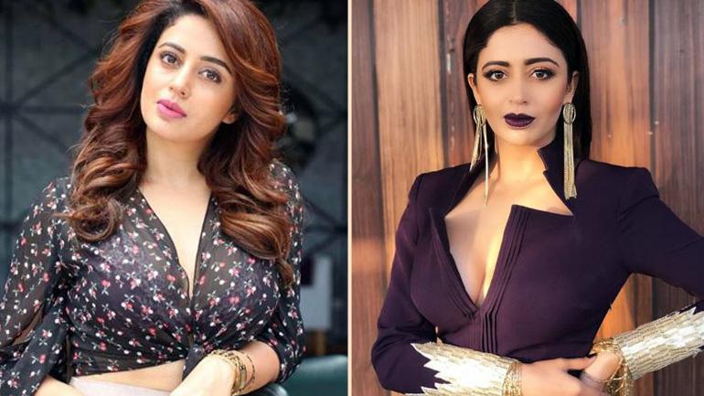 Bigg Boss 12 S Neha Pendse Raises Temperatures With Her Super