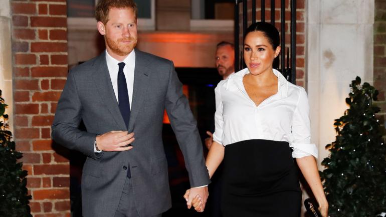 Pregnant Meghan Markle Jets Off To New York For Secret Baby Shower Away From Royal Family Lifestyle News