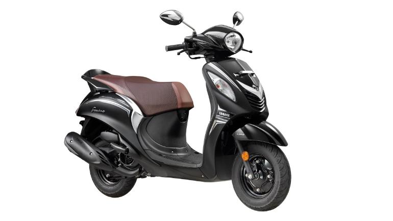 Yamaha fascino hot sale battery price