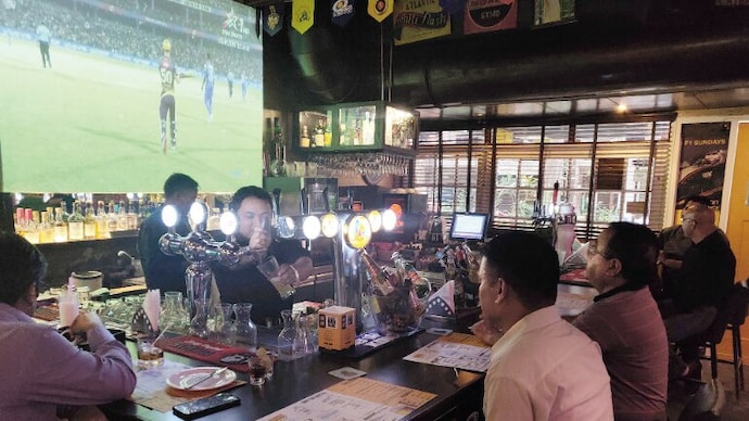 Live Screenings Of F1 To IPL At These Bars