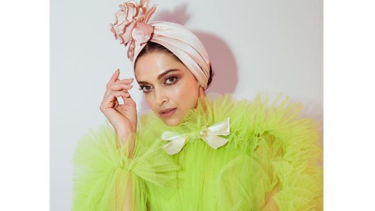 deepika padukone green dress cannes 2017 Deepika Padukone: It's unfortunate that there are less Indian films showcased at Cannes | Bollywood News