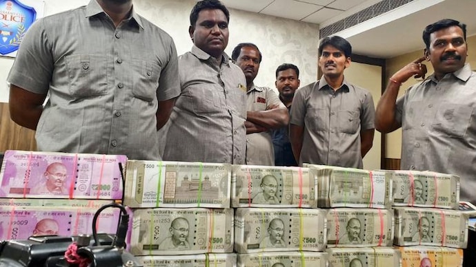 3500 rupees to online dollars