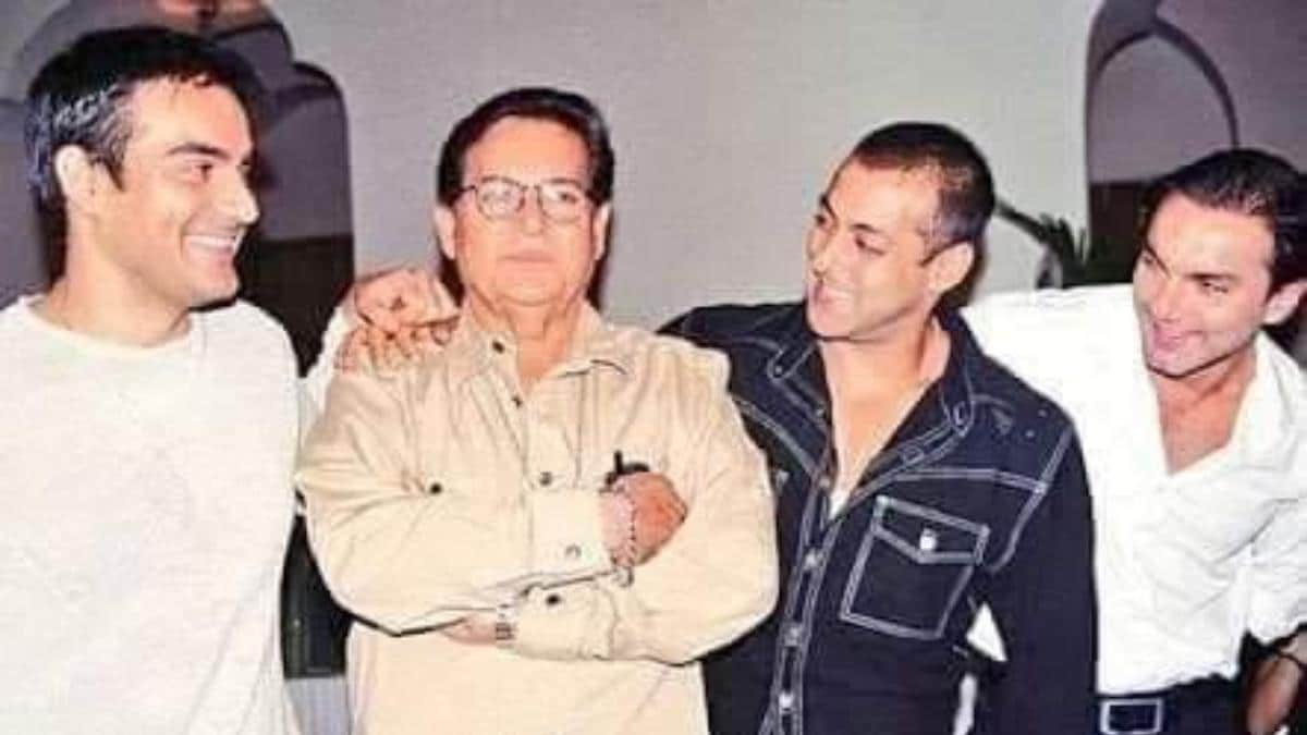 Salman Khan wishes dad Salim Happy Father's Day with sweet throwback photo. See pic - Movies News