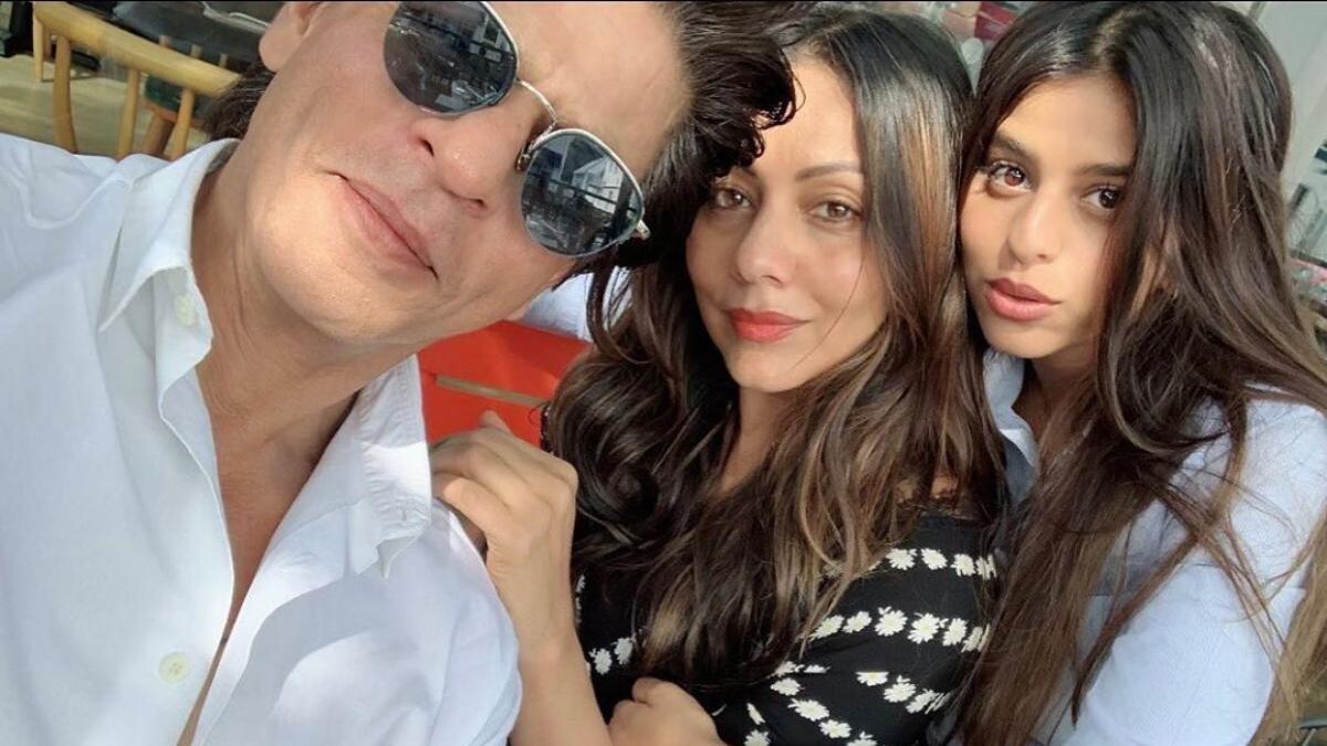 Shah Rukh Khan Gets Emotional As Suhana Khan Graduates