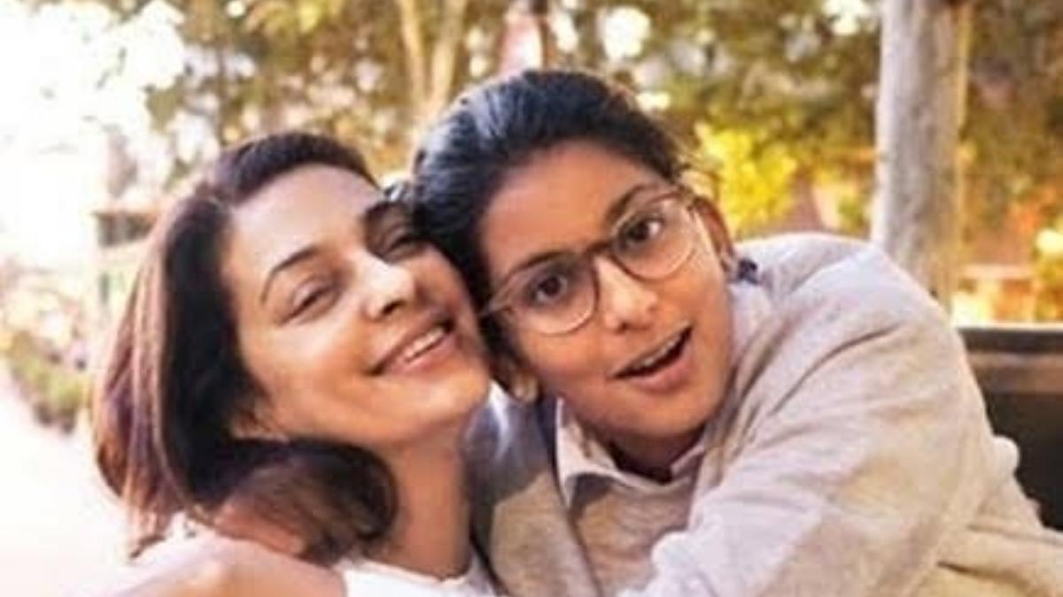 Juhi Chawla Gets Emotional On Her Daughter Jahnavi S