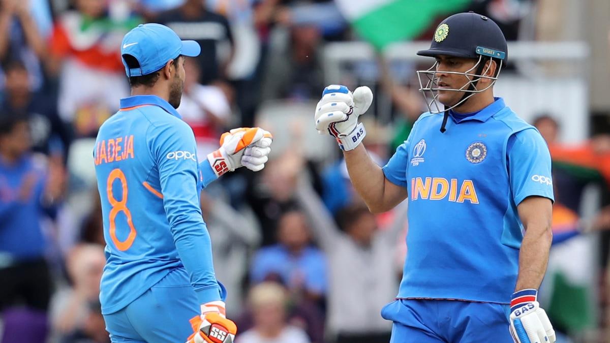 India vs New Zealand: Ravindra Jadeja, MS Dhoni win hearts with heroic efforts - Sports News