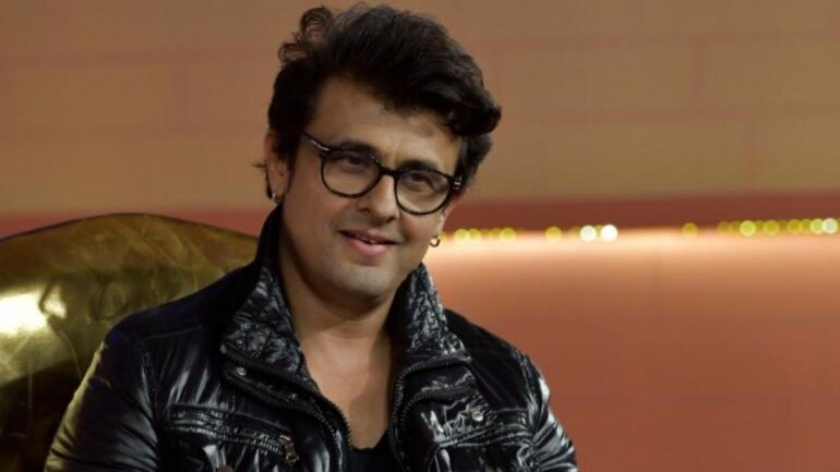 Sonu Nigam S First Stage Performance Video Goes Viral On His 46th