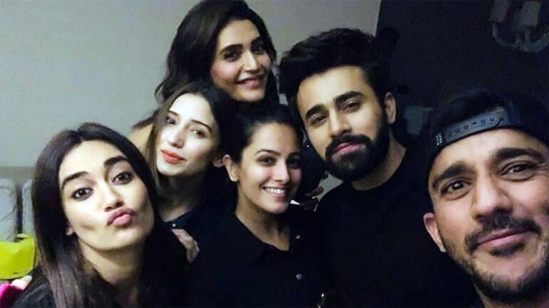 Naagin 3 Team Reunited To Celebrate Pearl V Puri S Birthday See Pics And Videos Television News Naagin 3 Team Reunited To Celebrate Pearl V Puri S Birthday See Pics And Videos Television News