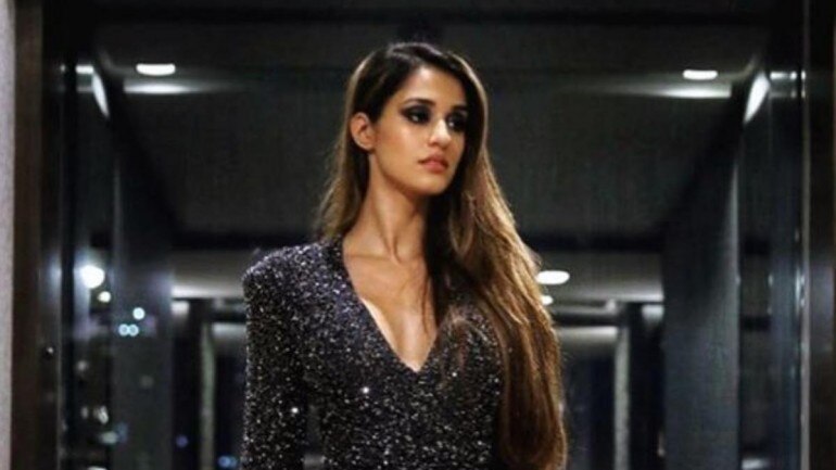 Disha Patani Does A Flip Like A Boss In The Gym Tiger Shroff S