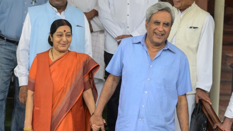 sushma swaraj, kaushal swaraj, love story, sushma swaraj marriage, sushma swaraj husband