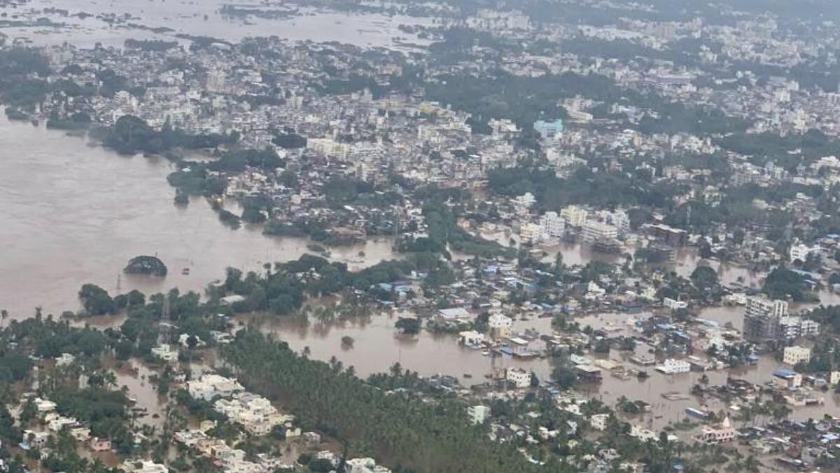 Floods Hit Power Water Supply In Sangli Kolhapur In Maharashtra India News Floods Hit Power Water Supply In Sangli Kolhapur In Maharashtra India News