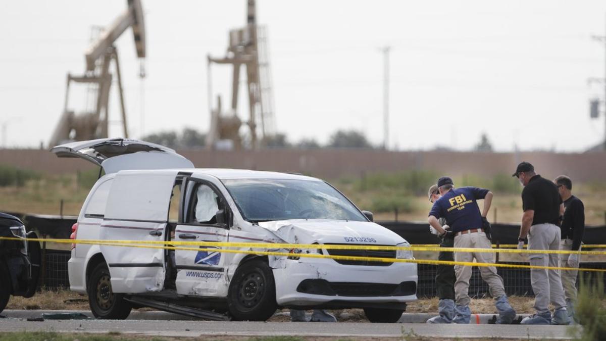 Mail carrier, high school student among dead in Texas attack